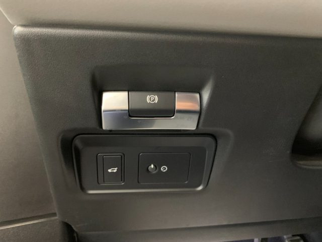 LAND ROVER Range Rover Evoque usata, con MP3