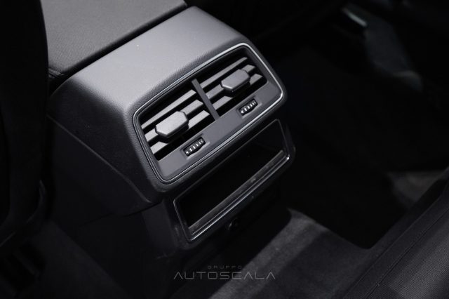 AUDI A6 usata, con Sensori di parcheggio posteriori