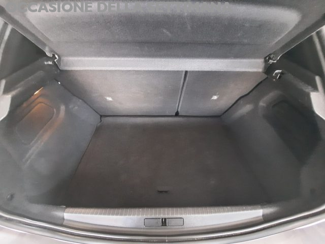 OPEL Corsa usata, con Autoradio