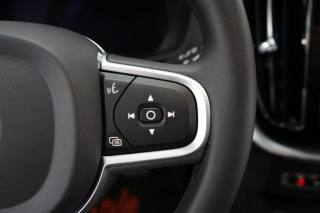 VOLVO XC60 usata, con Telecamera per parcheggio assistito