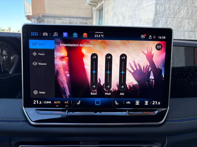 VOLKSWAGEN Tiguan usata, con Specchietti laterali elettrici