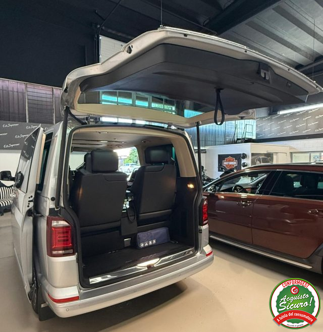 VOLKSWAGEN Caravelle usata, con Volante in pelle