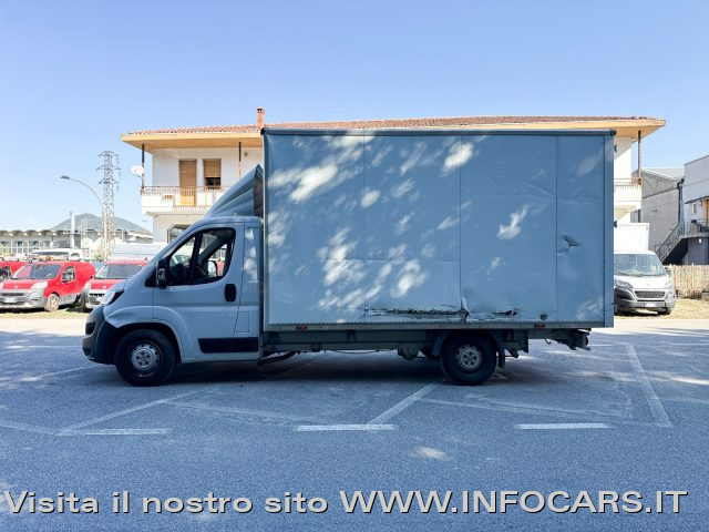 PEUGEOT Boxer usata, con Autoradio digitale