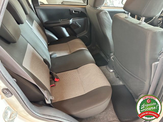 FIAT Sedici usata, con Specchietti laterali elettrici