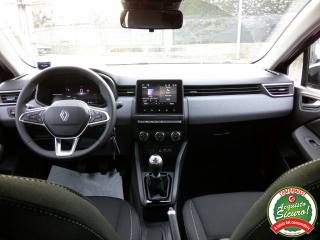 RENAULT Clio usata, con Fari LED