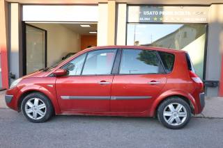 RENAULT Scenic usata, con Volante in pelle