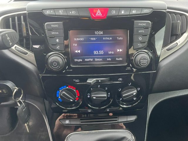 LANCIA Ypsilon usata, con Sensori di parcheggio posteriori