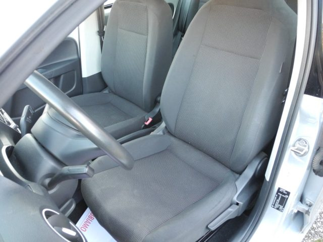 VOLKSWAGEN up! usata 31