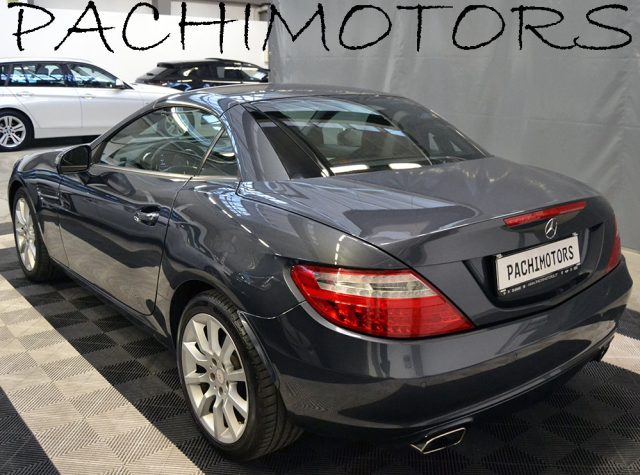 MERCEDES-BENZ SLK 200 usata, con Lettore CD
