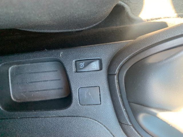 RENAULT Clio usata, con Sistema di navigazione