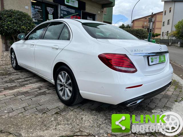 MERCEDES-BENZ E 200 usata, con ESP
