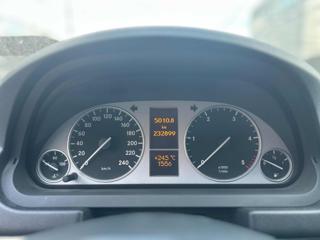 MERCEDES-BENZ B 180 usata, con Sedile posteriore sdoppiato