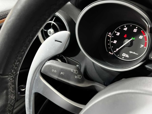 ALFA ROMEO Stelvio usata, con Sensore di pioggia