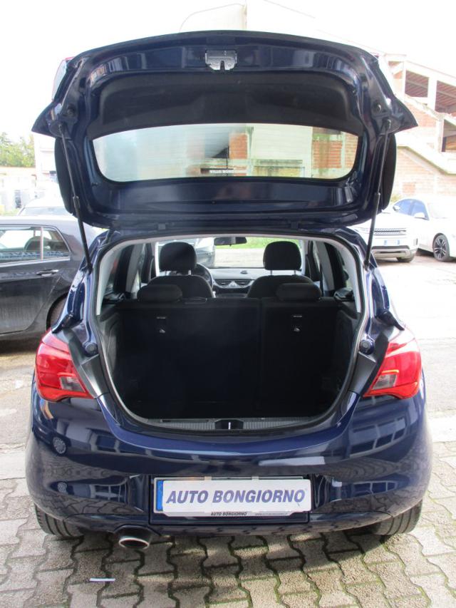 OPEL Corsa usata, con Autoradio