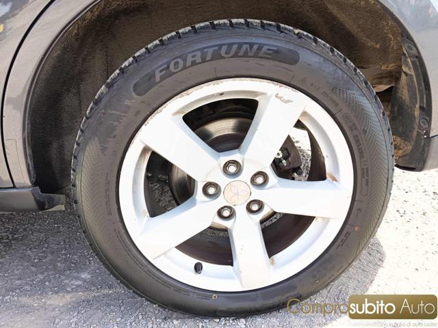 MITSUBISHI Outlander usata 23