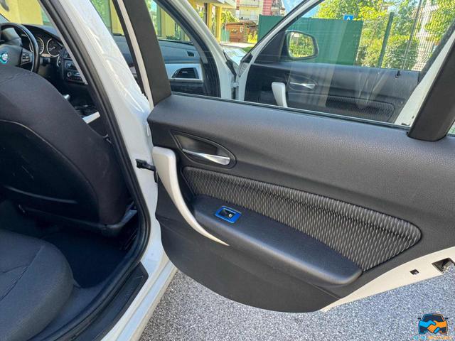 BMW 118 usata, con Bluetooth