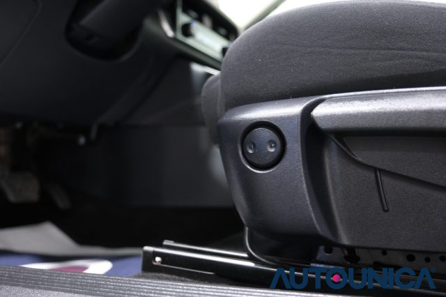 NISSAN Qashqai usata, con USB