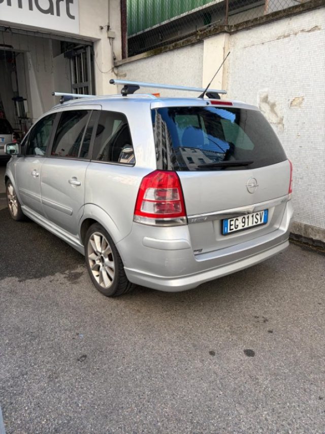 OPEL Zafira usata, con Airbag