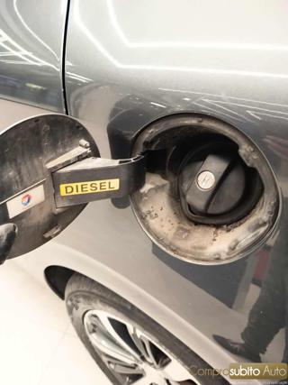 PEUGEOT 208 usata, con Airbag testa