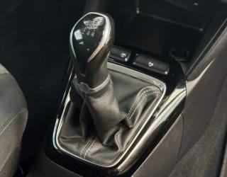 OPEL Corsa usata, con Volante in pelle