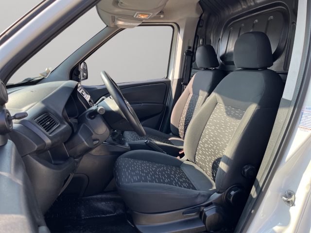 OPEL Combo usata, con Servosterzo
