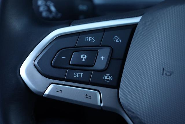 VOLKSWAGEN T-Roc usata, con Park Distance Control