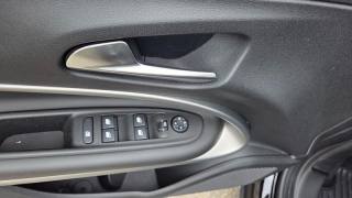 JEEP Avenger usata, con Interni in pelle