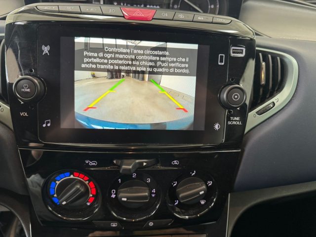 LANCIA Ypsilon usata, con Fendinebbia