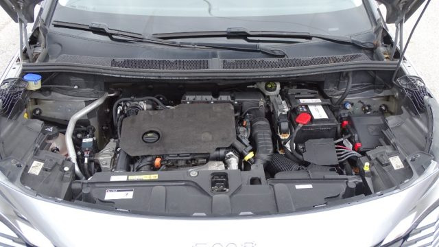 PEUGEOT 5008 usata, con Fendinebbia