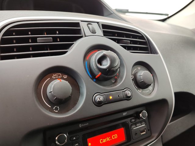 RENAULT Kangoo usata 19