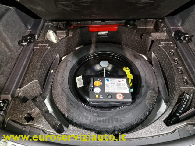 LAND ROVER Discovery Sport usata 48