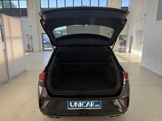 VOLKSWAGEN T-Roc usata, con Autoradio digitale