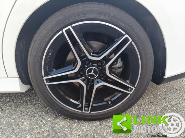 MERCEDES-BENZ CLA 200 usata, con Vetri oscurati