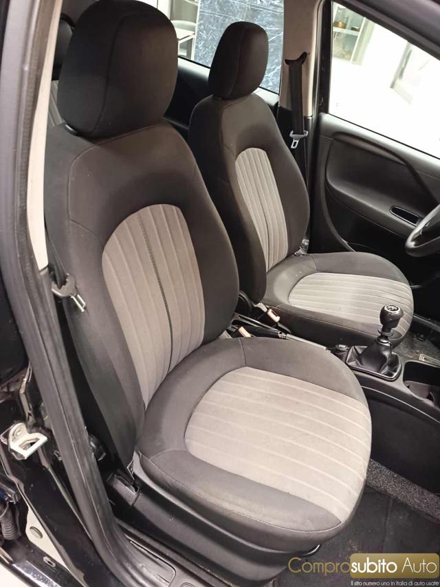 FIAT Punto usata, con Sedile posteriore sdoppiato