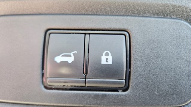 NISSAN Qashqai usata, con Volante in pelle