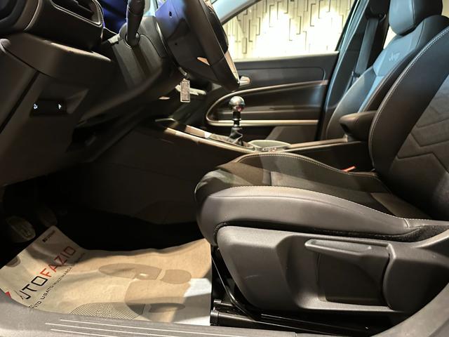 JEEP Avenger usata, con Volante in pelle