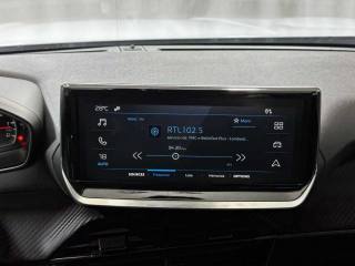 PEUGEOT 2008 usata, con Sensori di parcheggio posteriori