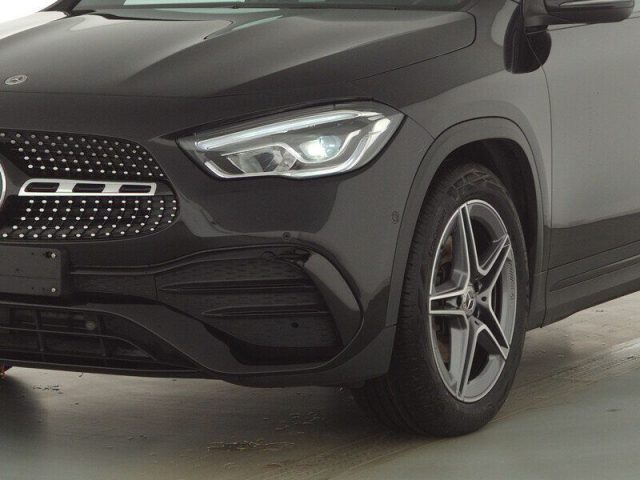 MERCEDES-BENZ GLA 220 usata, con Airbag