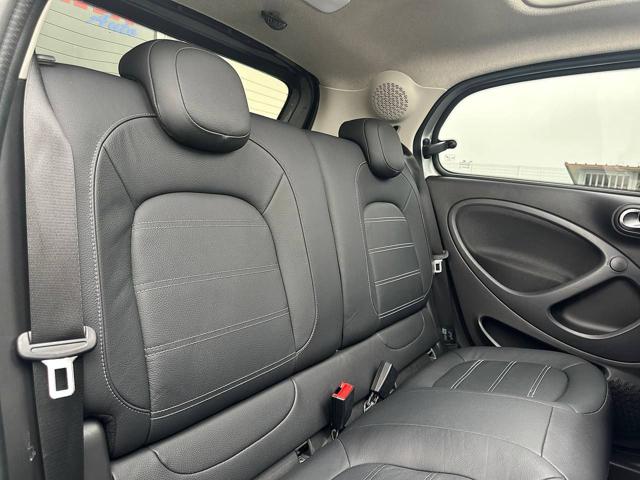 SMART ForFour usata, con Sensore di luce