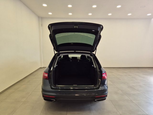 AUDI A4 usata, con Luci diurne