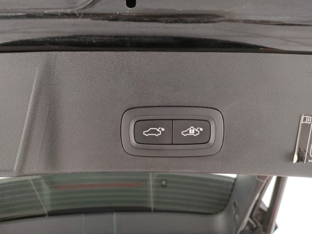 VOLVO XC40 usata, con Sistema di navigazione