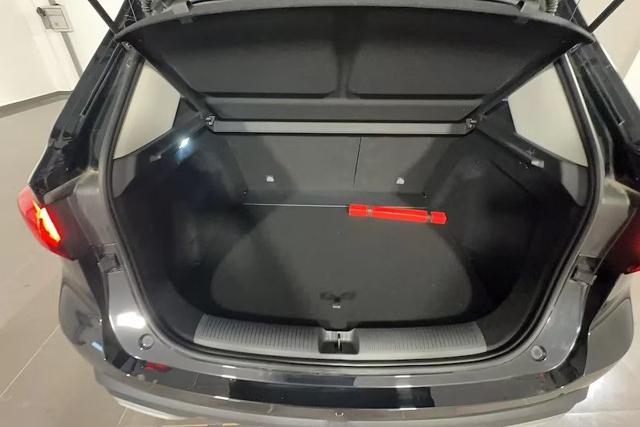 MG ZS usata, con Autoradio