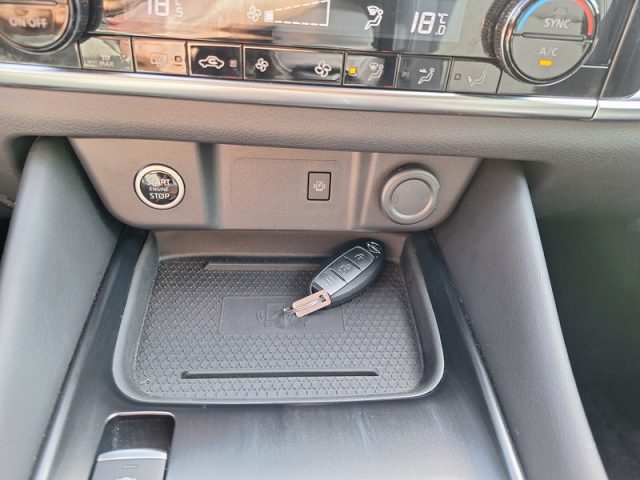 NISSAN Qashqai usata, con Volante in pelle