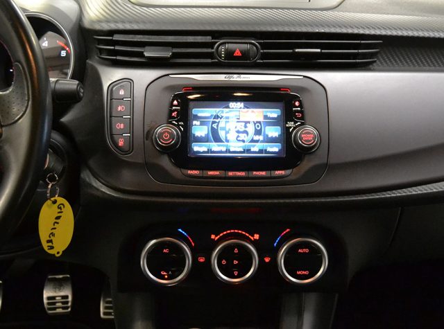 ALFA ROMEO Giulietta usata, con Autoradio