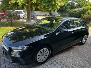 MERCEDES-BENZ A 200 d Automatic Executive