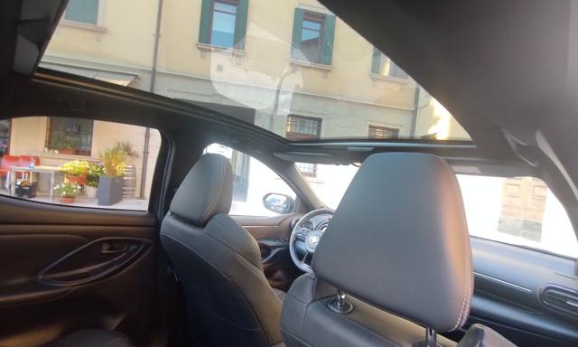 TOYOTA Yaris usata, con Sedile posteriore sdoppiato