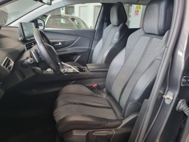 PEUGEOT 3008 usata, con Autoradio
