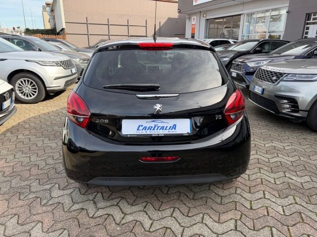 PEUGEOT 208 usata, con Autoradio