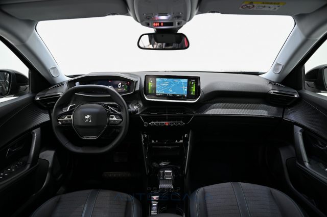 PEUGEOT 2008 usata, con Sistema di navigazione