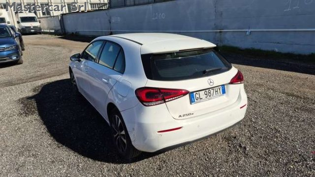 MERCEDES-BENZ A 250 usata, con Airbag laterali